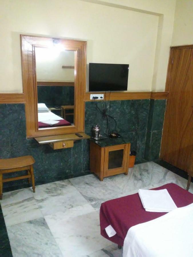 Sarmani Hotels Pvt. Ltd Chennai Extérieur photo